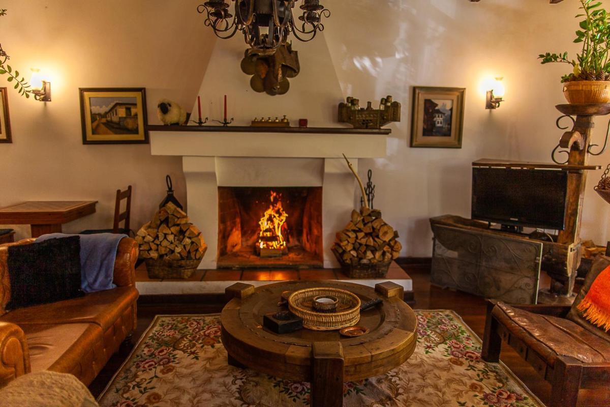Pousada Villa D'Amore Монти-Верди Экстерьер фото